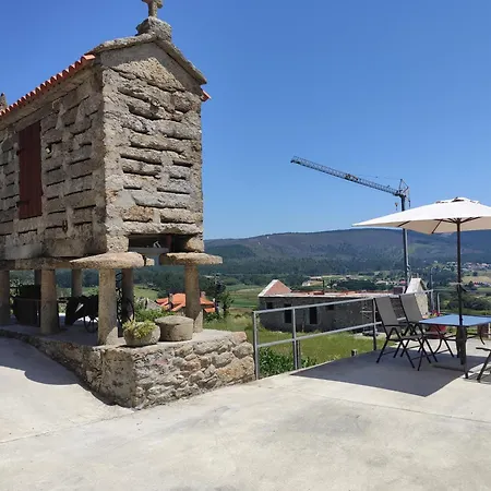 A Nave Apartment *